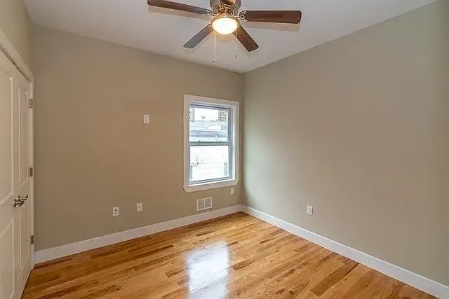170 Webster Ave #1 — Photo 11