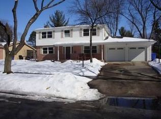 3408 Greenbrier Ter, Midland, MI 48642