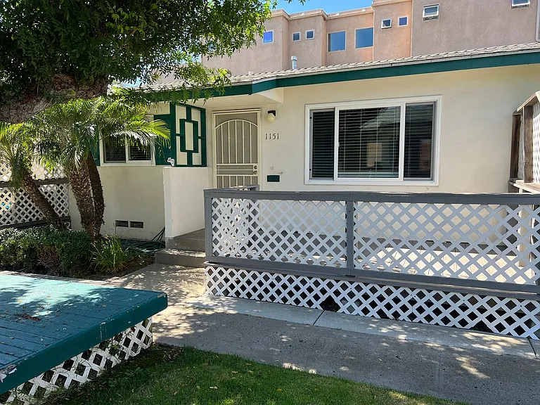 1149-1155 Felspar Street — Photo 1