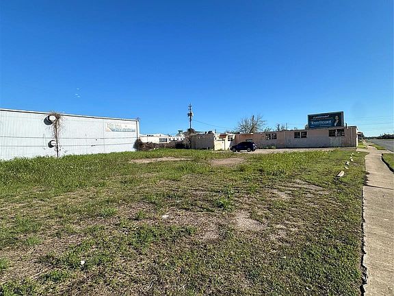 2nd image of 8243 Telephone Rd