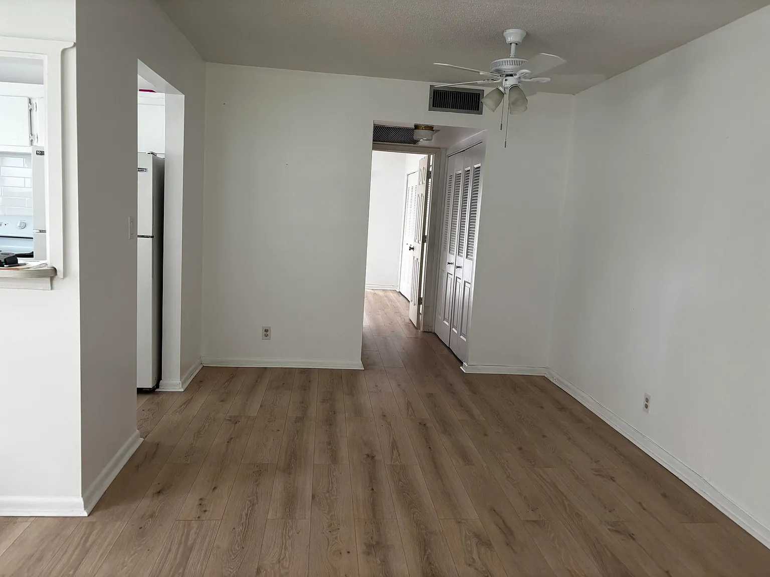 1 bed, 1.5 bath, 684 sqft, $1,450 — Photo 3