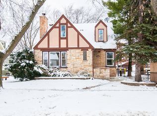 9118 Grant Ave, Brookfield, IL