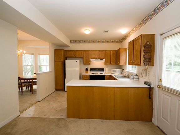 2nd image of 5509 Millstream Ln #5509