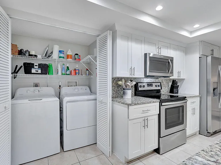 12641 Westhampton Cir #C311 — Photo 16