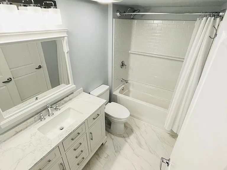 915 E St NE #1002 — Photo 14