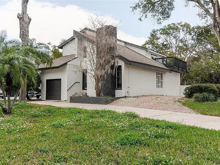 3 bed, 1877 sqft, $4,150 — Photo 3
