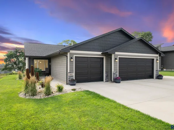 205 N Everest Ave, Tea, SD 57064