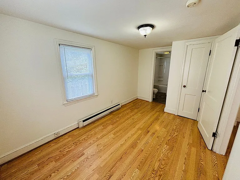 1284 Harding Rd — Photo 6