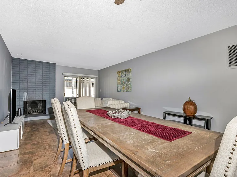 3724 Kelton Ave #4-1 — Photo 16