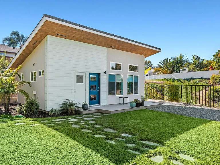 7717 Romeria St — Photo 2