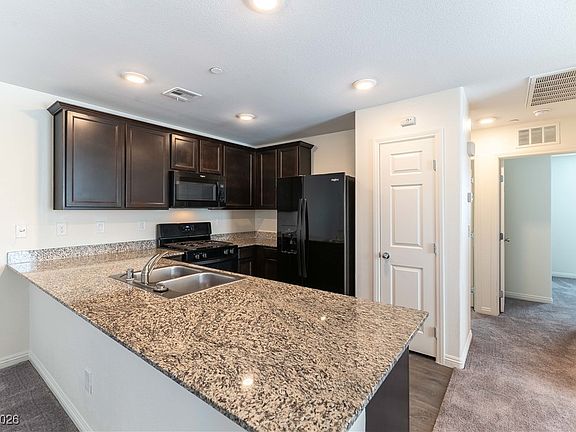 3rd image of 4625 Townwall St