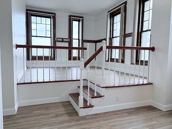 5th image of 235 State St APT 313