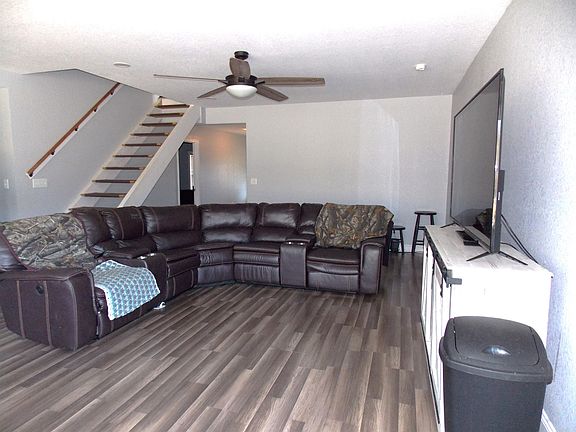5th image of 141 Cherrywood Ln