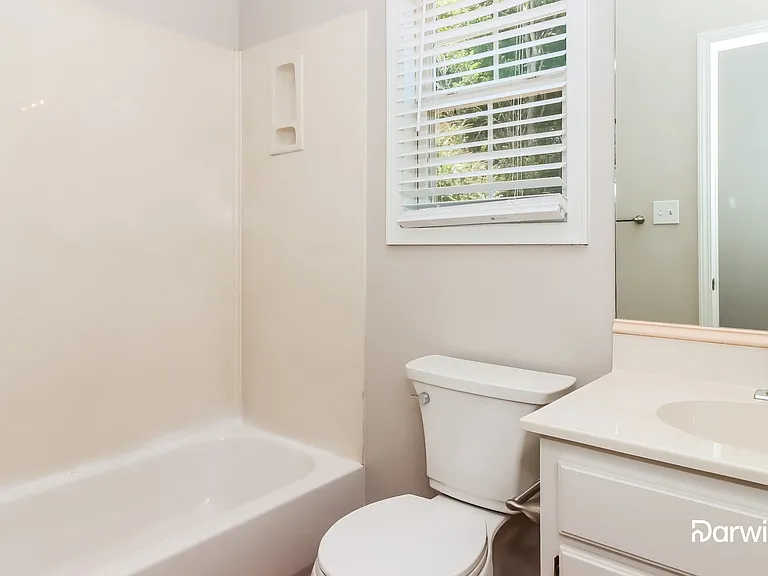 1747 Abbotsford Ct — Photo 11