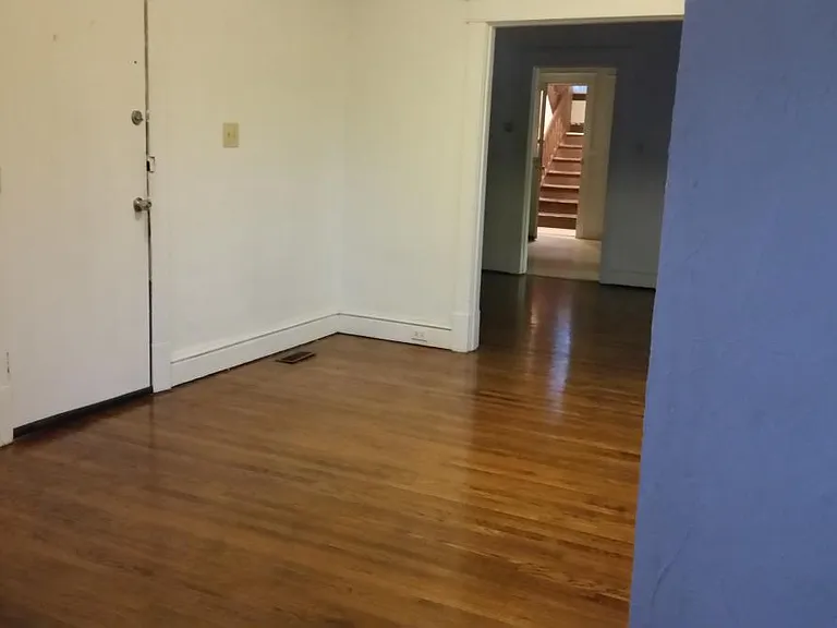 2261 Blendon Pl #1N — Photo 1