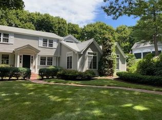 6 Bishops Ln, Hingham, MA 02043