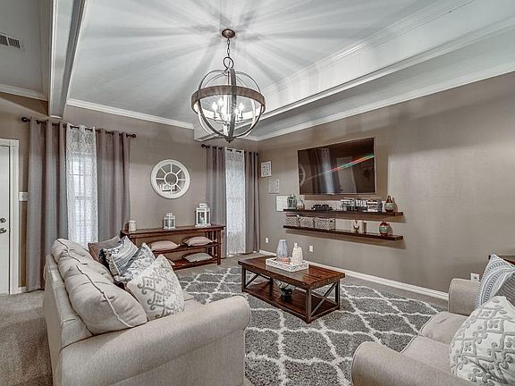 4th image of 1006 Eastridge Cir