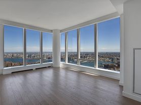 1 Manhattan Sq