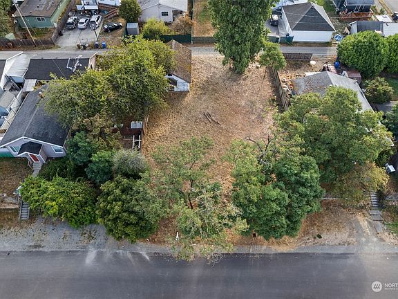 3rd image of 7637 S Thompson Avenue