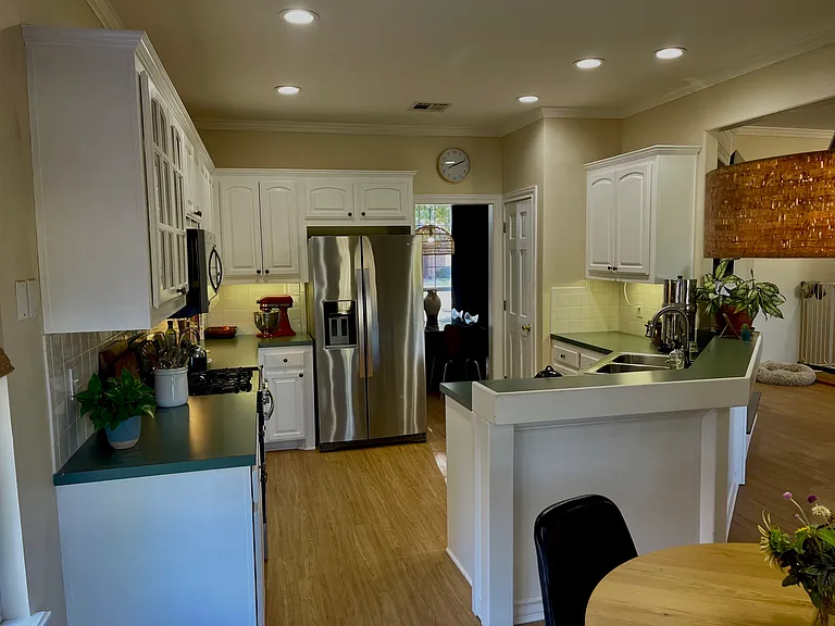 1608 Fairway Dr — Photo 3