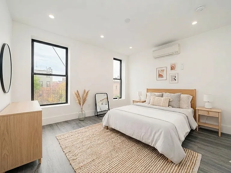 1084 Fulton St #4R — Photo 3