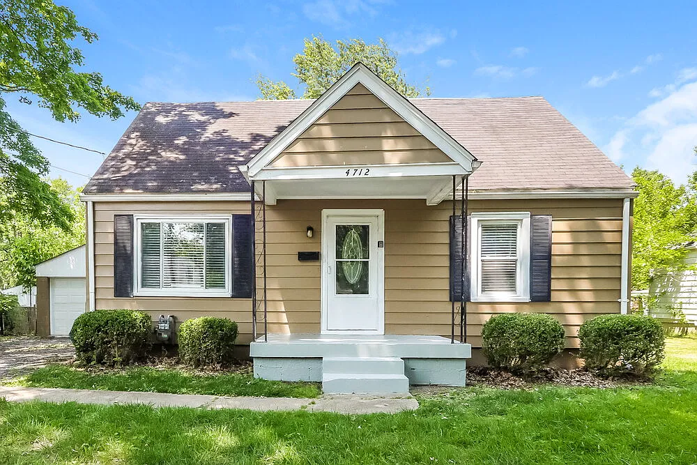 4 bed, 2.0 bath, 1203 sqft, $1,865 — Photo 1