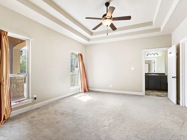 8210 Roy Ln — Photo 15