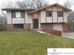 637 N 24th St, Blair, NE 68008