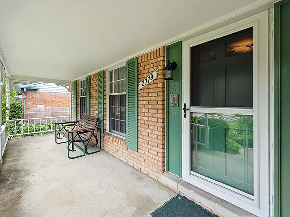 5th image of 2779 Hawks Ave