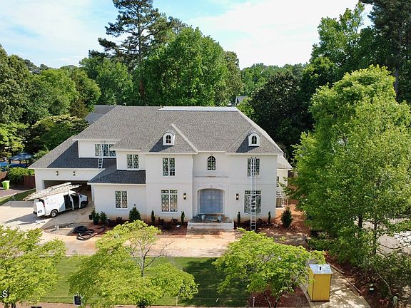 3rd image of 6832 Greystone Dr