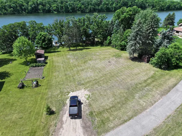 W Willow Ave, Frazee, MN 56544