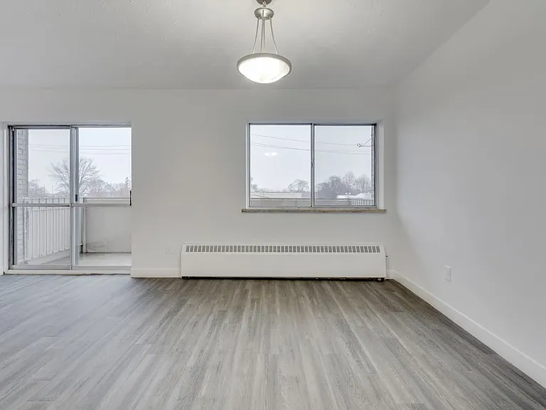 270 Sheldon Ave — Photo 6