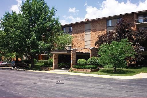 1st image of 77 Lake Hinsdale Dr APT 303
