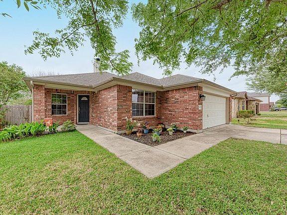 3rd image of 207 Kerley Dr