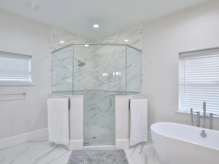 4534 W Beachway Dr — Photo 6