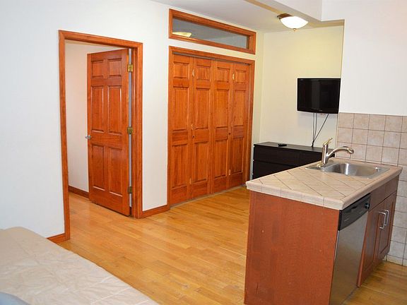 2nd image of 150 W 92nd St APT 4C