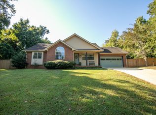 104 Billups Dr, Columbus, MS 39701