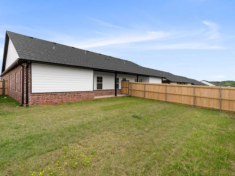 8818 Cantera Dr #B — Photo 22