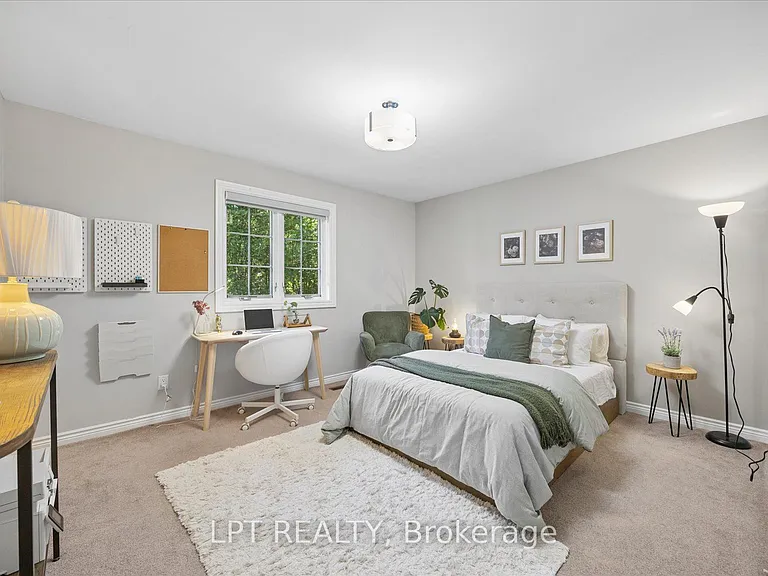 22 Louisa St E — Photo 17