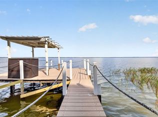 32739 Lake Eustis Dr, Tavares, FL 32778