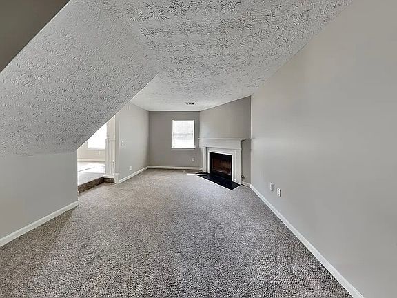 2nd image of 1327 Stoneleigh Way