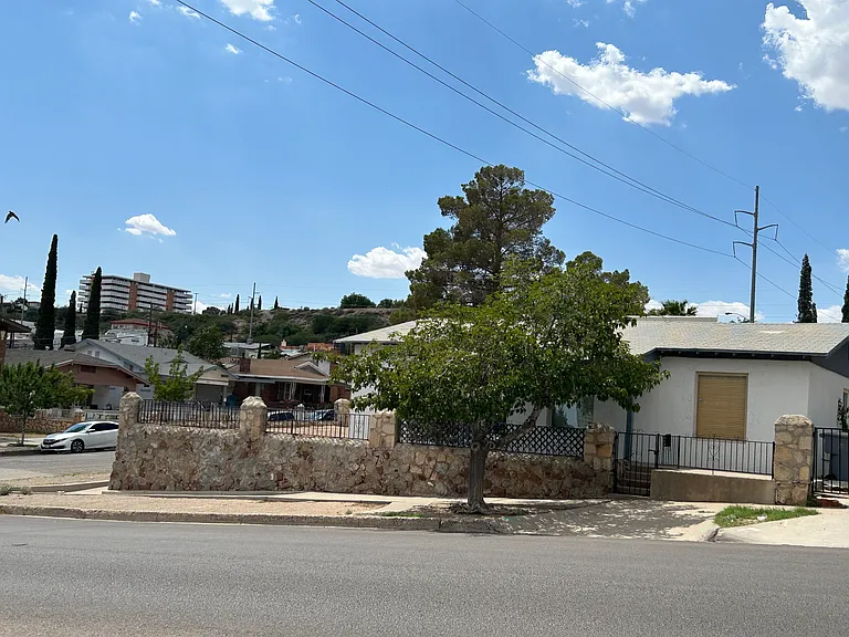 701 E Cliff Dr — Photo 4