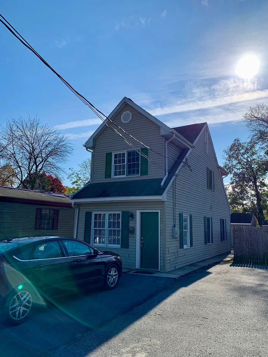 Building Photo - 516 Avenue N