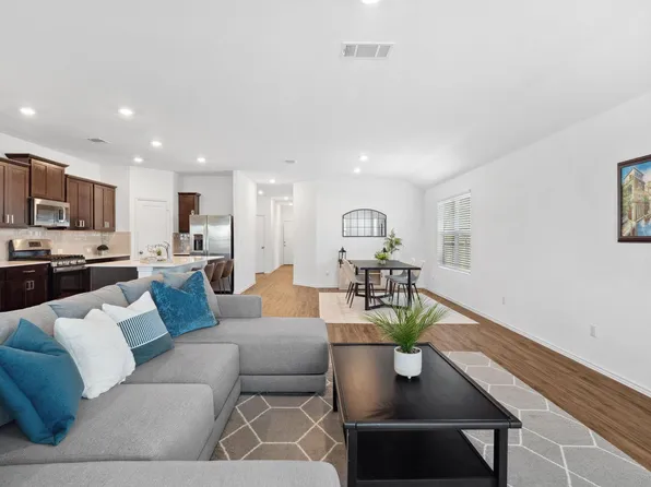 185 Silver Springs Bnd, Kyle, TX 78640