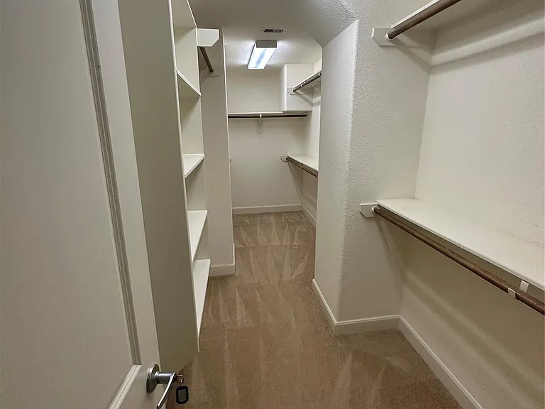 5151 Oasis Park — Photo 13