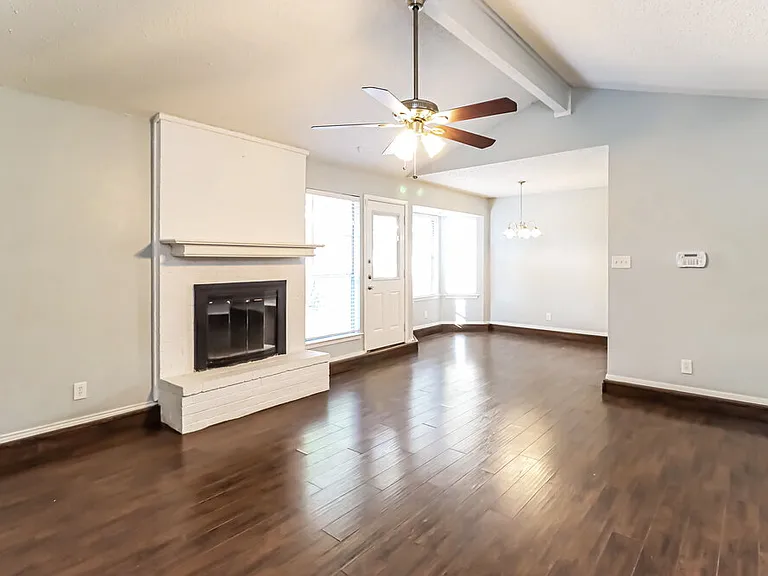 2821 Lana Cir — Photo 5