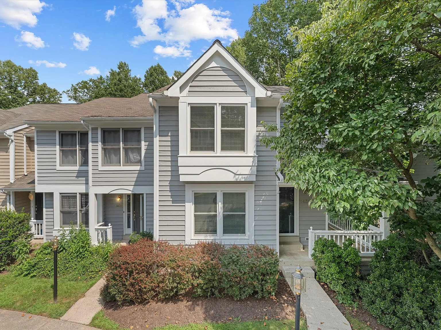 3 bed, 3.5 bath, 1892 sqft, $3,400 — Photo 1