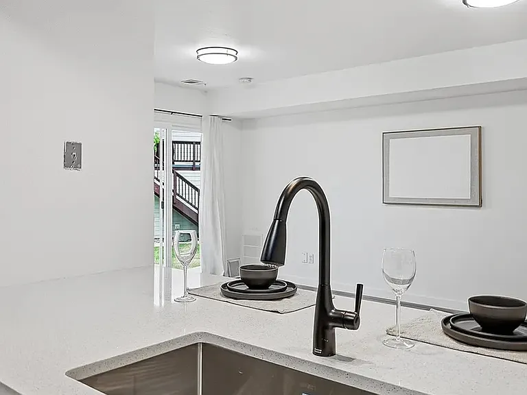 3790 Iris Ave — Photo 4