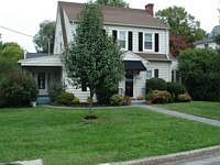1st image of 3422 Summerville St