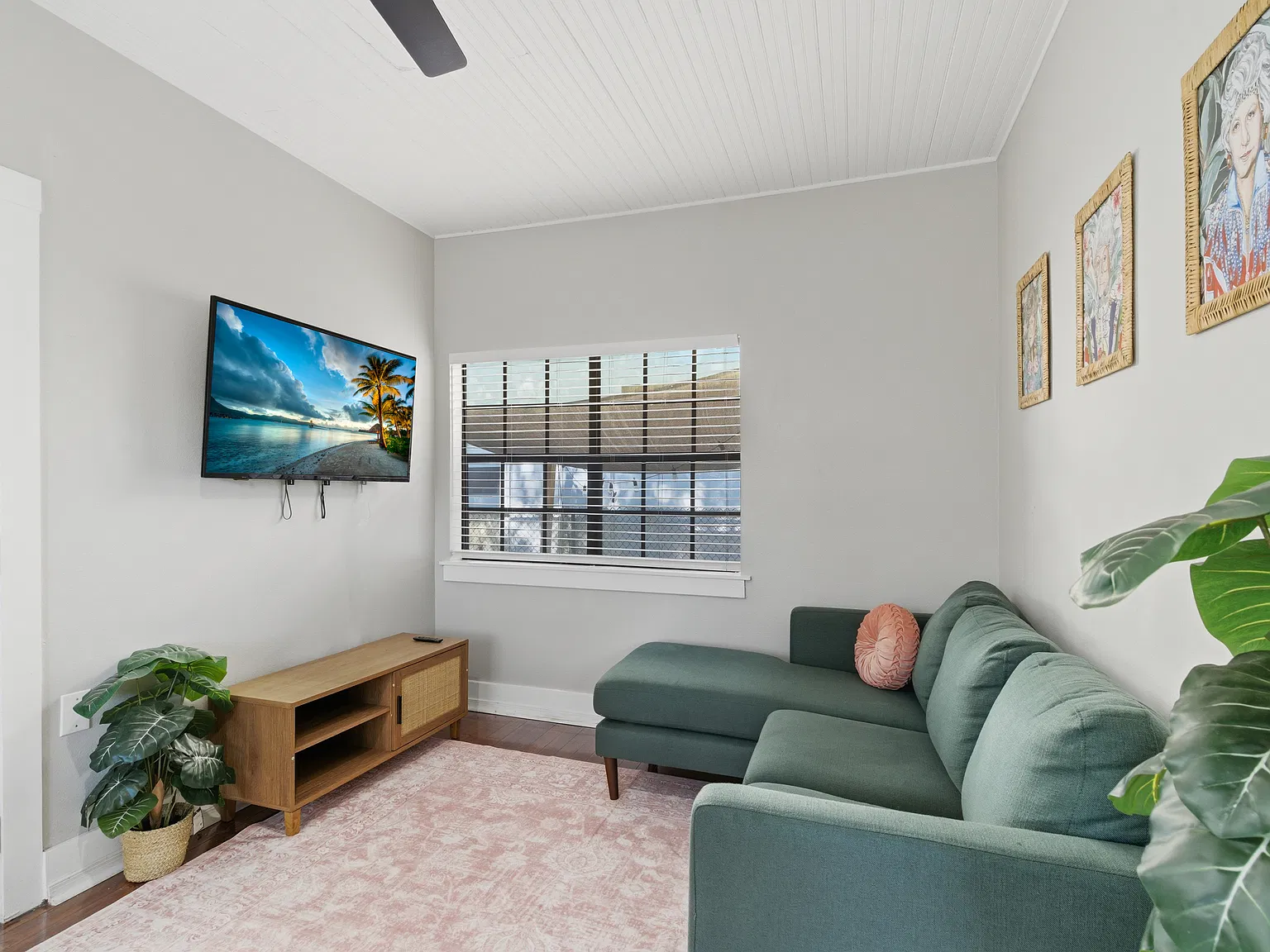 1 bed, 800 sqft, $2,000 — Photo 4